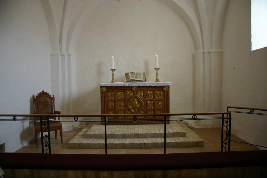 Alteret i Ølst kirke